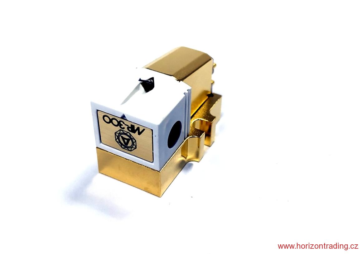 Nagaoka MP-300 + Nagaoka AM-801 stylus cleaner