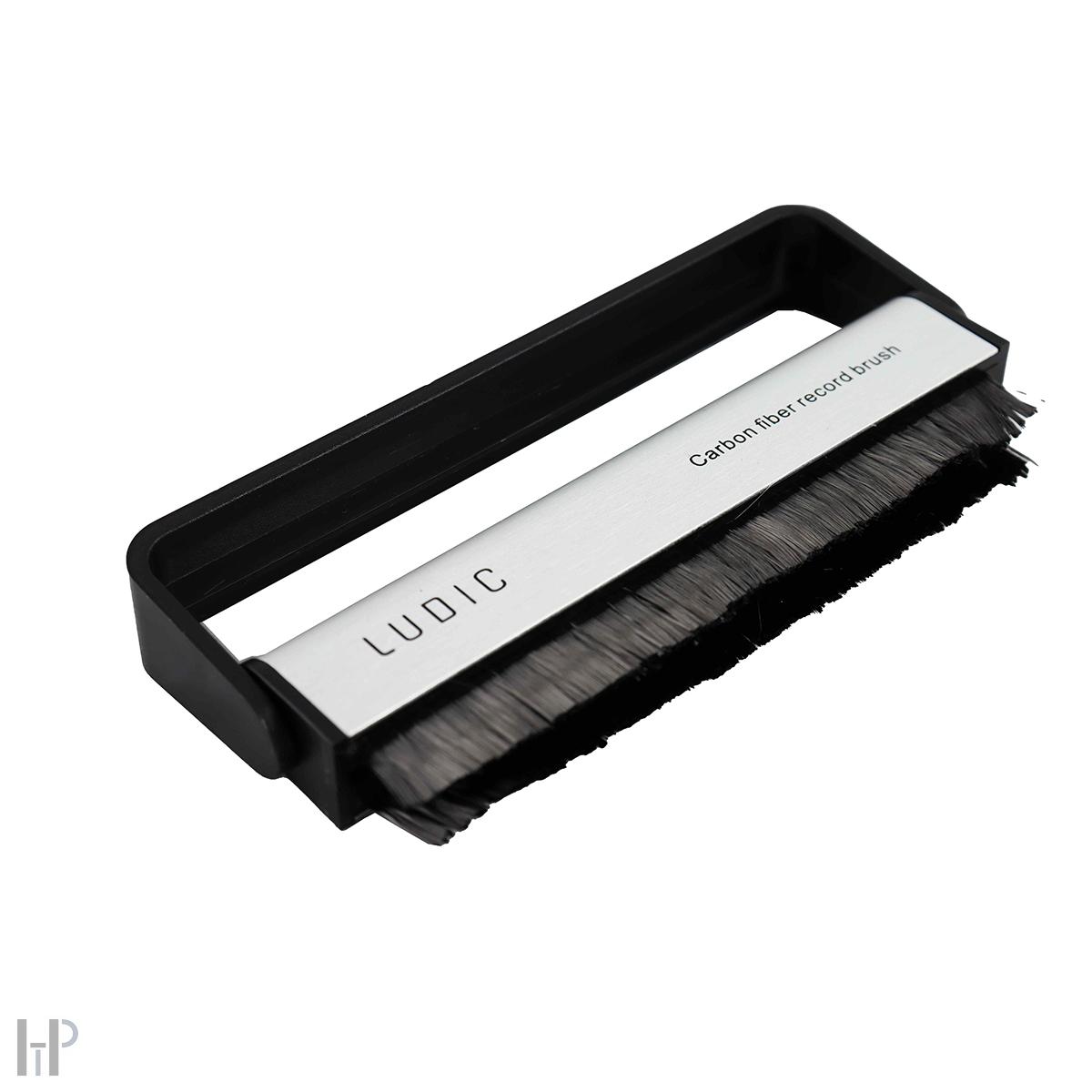 Ludic - Carbon fiber Record Brush