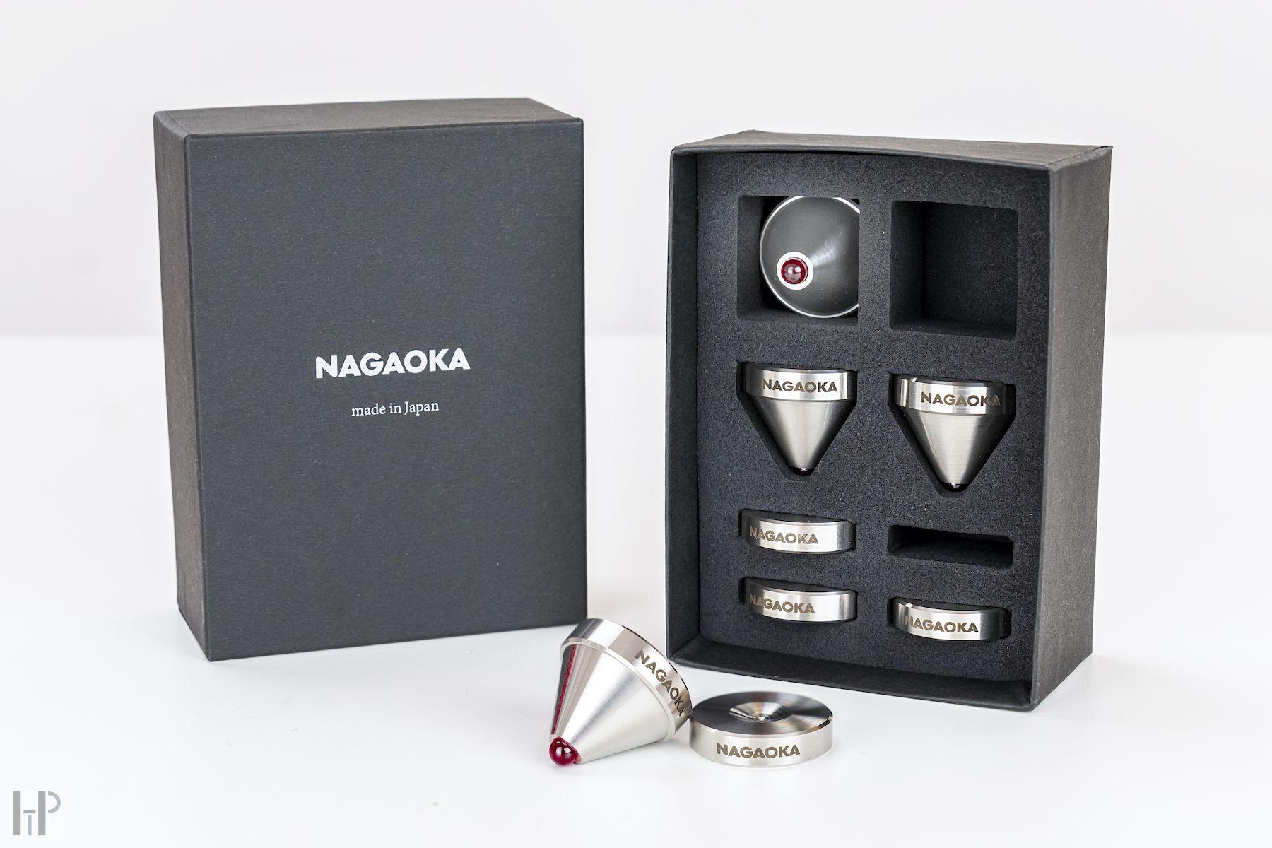 Nagaoka Izolátor Vibrací INS-SU 01 kombinující kov a rubínovou kuličku
