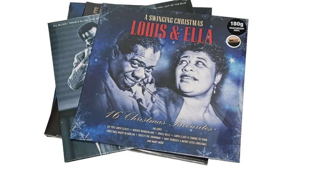 LOUIS ARMSTRONG & ELLA FITZGERALD - A Swinging Christmas 