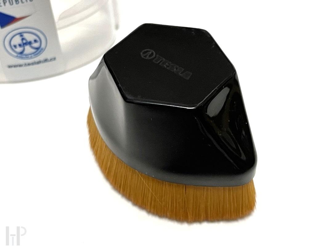 TESLA - Wool hair vinyl record brush