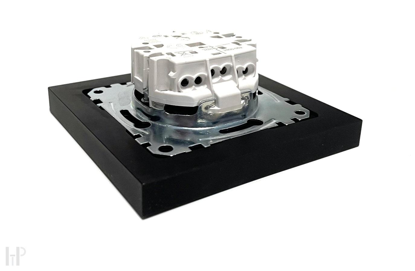 ELEKTRONIKA PRAHA - WALL SOCKED ONE