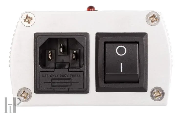 SUPRA MAINS BLOCK MD06-EU/SP SWITCH + SUPRA LoRad 2.5 CS-EU 1,0m