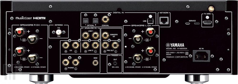 Yamaha RN-2000A Silver
