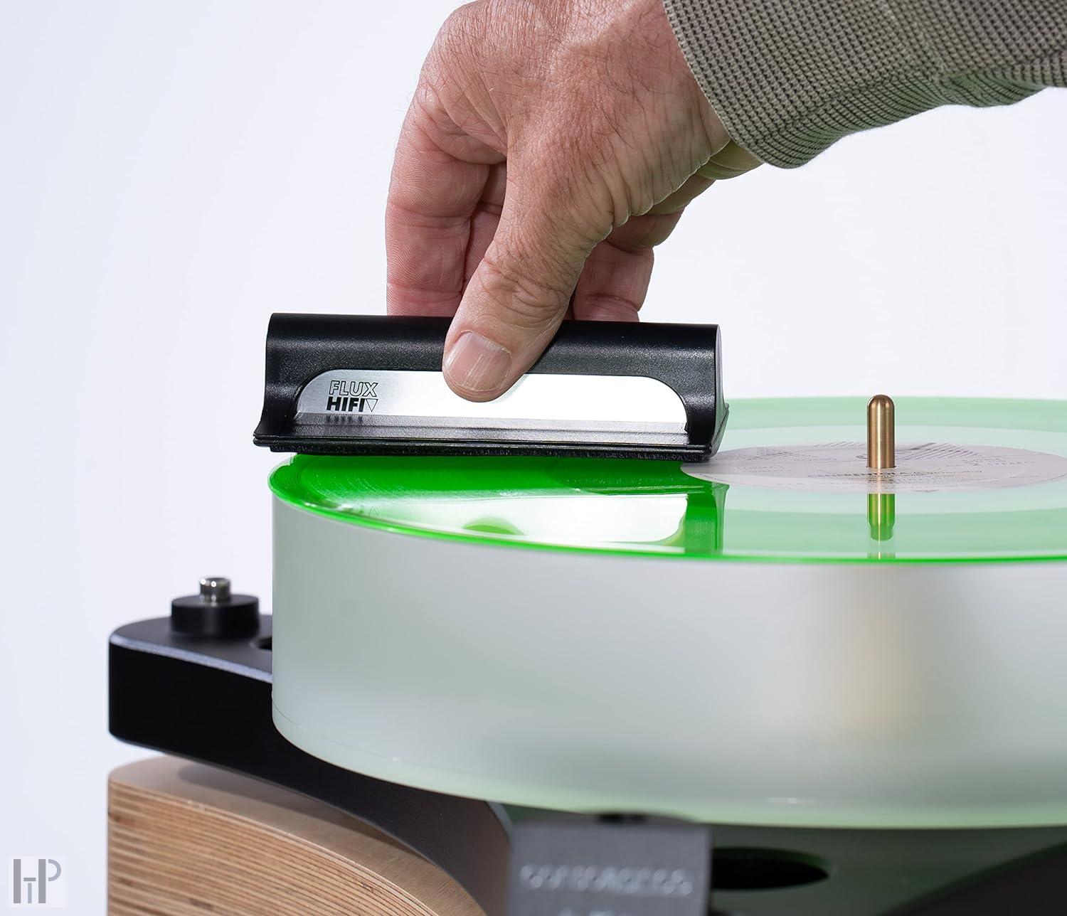 FLUX Hifi Carbon Brush